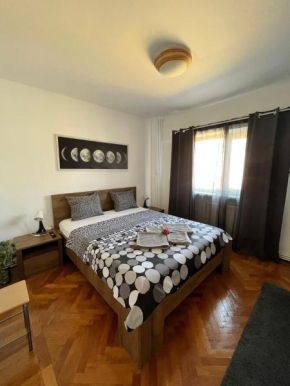 Picadilly Apartment